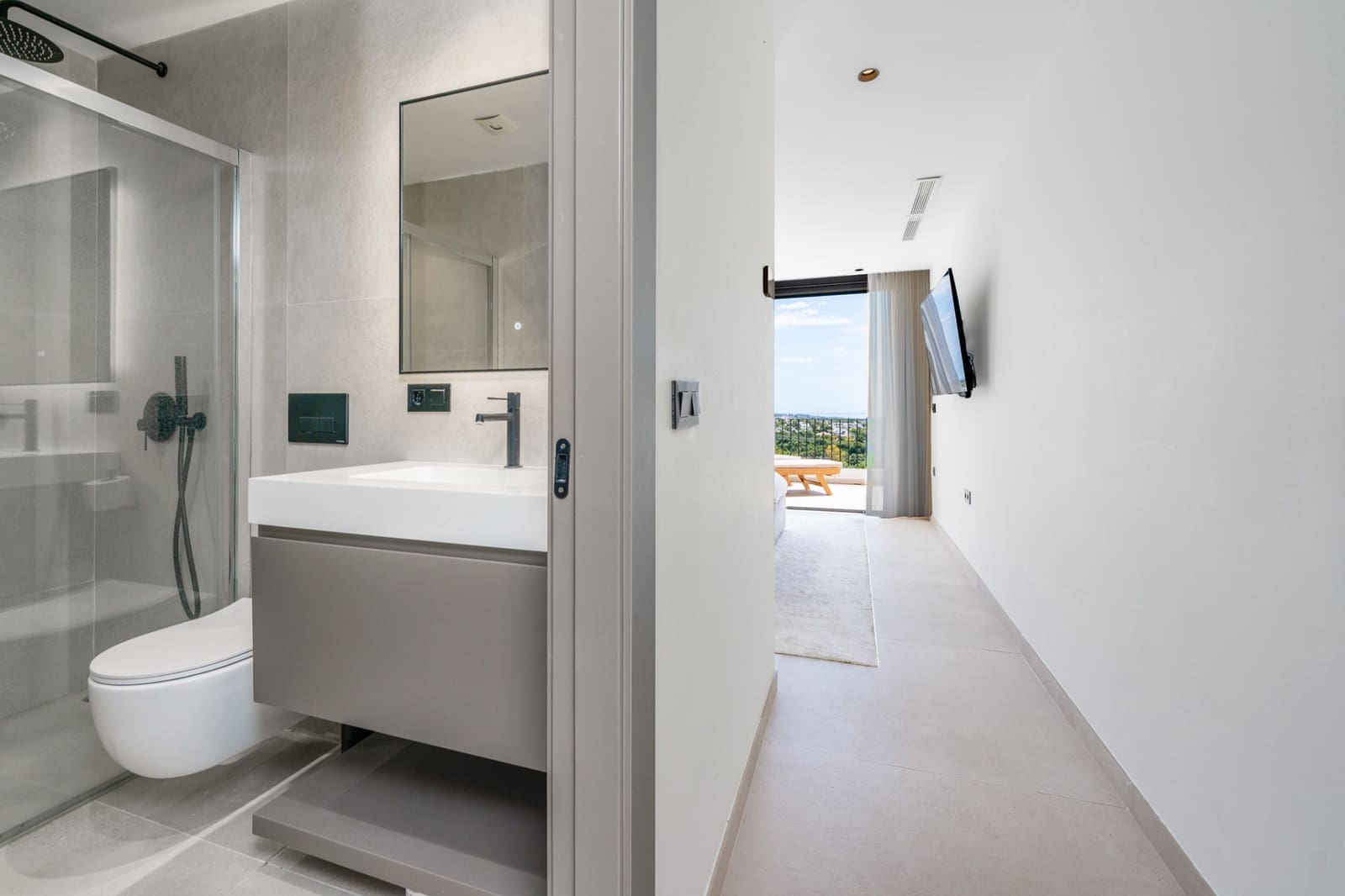 4 sypialnia Dom na sprzedaż w La Quinta z basenem garażem - 1 495 000 € (Ref: 10180013)