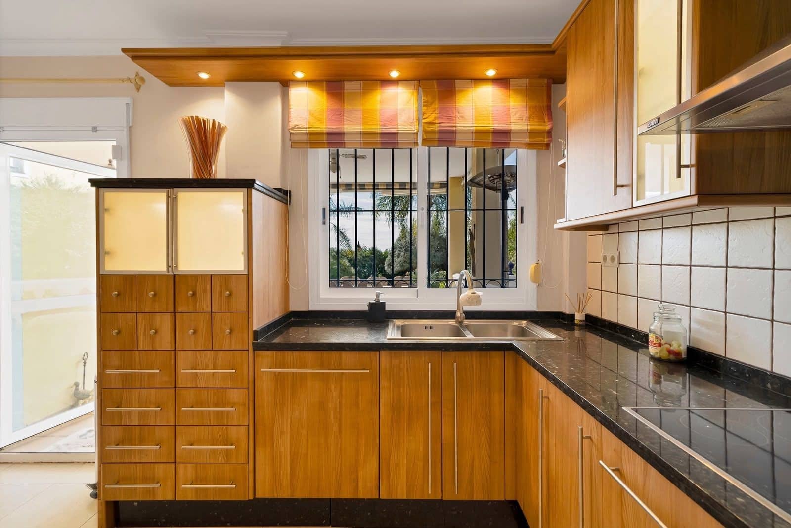 4 soverom Villa til salgs i Benalmadena Costa med svømmebasseng garasje - € 1 275 000 (Ref: 10182737)
