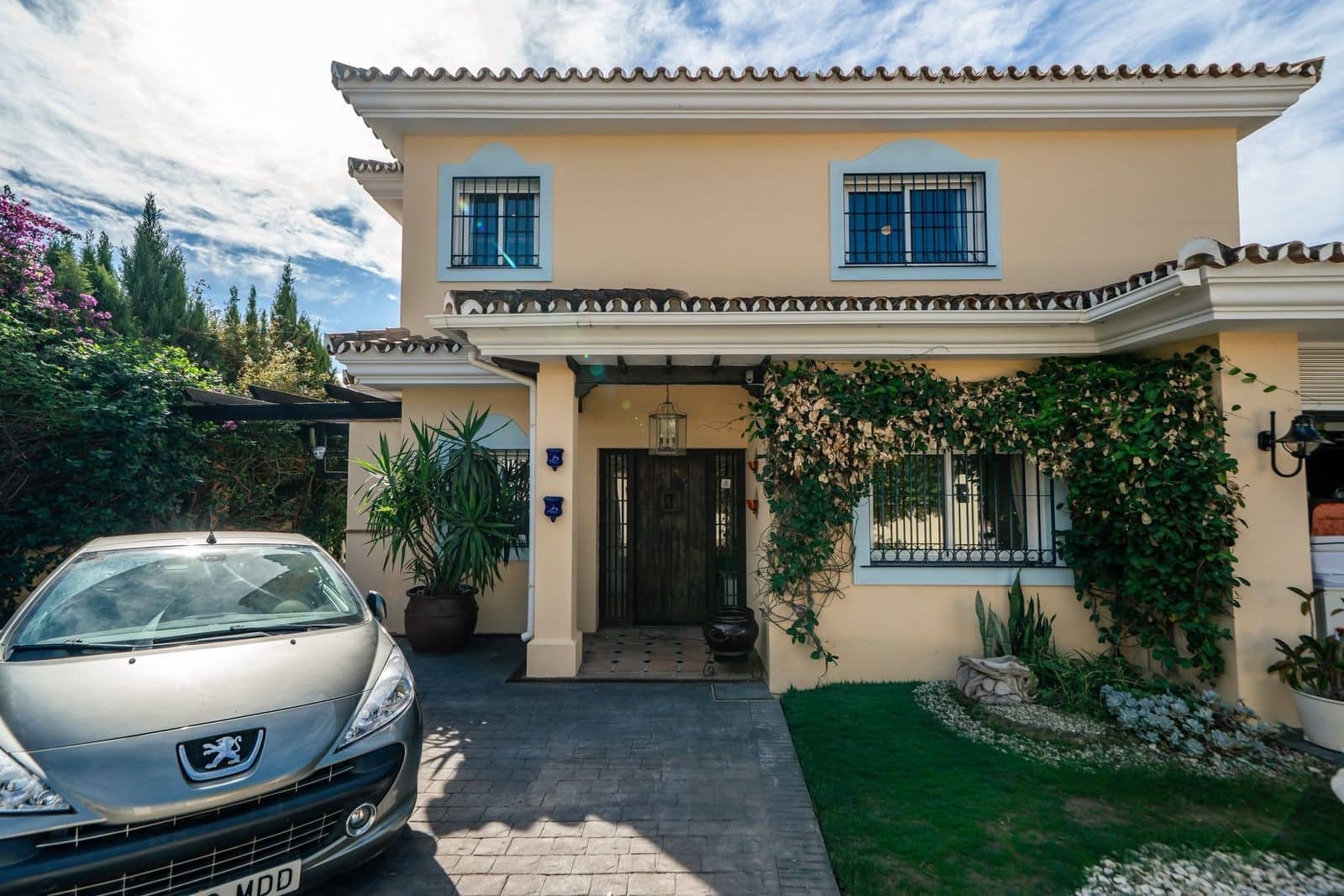 4 soverom Villa til salgs i Benalmadena Costa med svømmebasseng garasje - € 1 275 000 (Ref: 10182737)