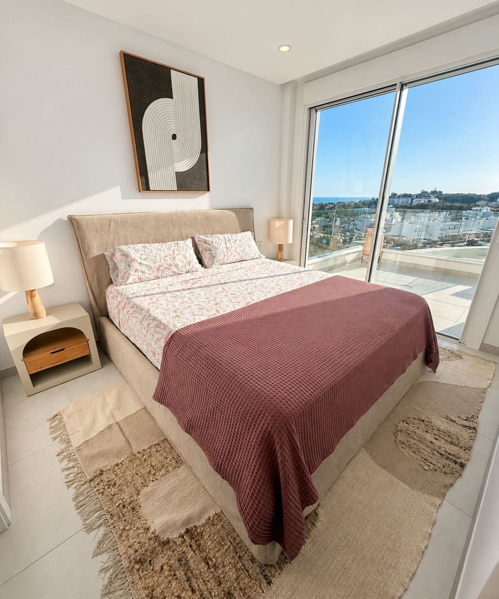 3 sypialnia Penthouse na sprzedaż w La Cala de Mijas z basenem garażem - 1 675 000 € (Ref: 10184360)