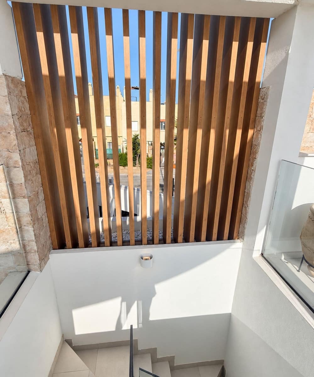 3 sypialnia Penthouse na sprzedaż w La Cala de Mijas z basenem garażem - 1 675 000 € (Ref: 10184360)