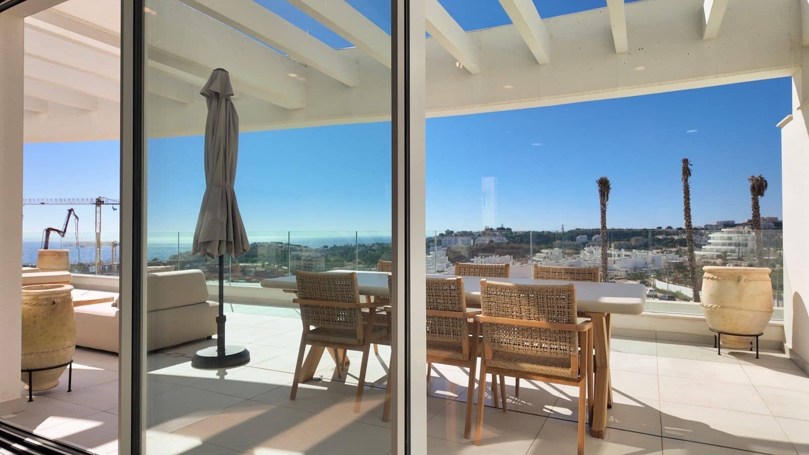 3 sypialnia Penthouse na sprzedaż w La Cala de Mijas z basenem garażem - 1 675 000 € (Ref: 10184360)