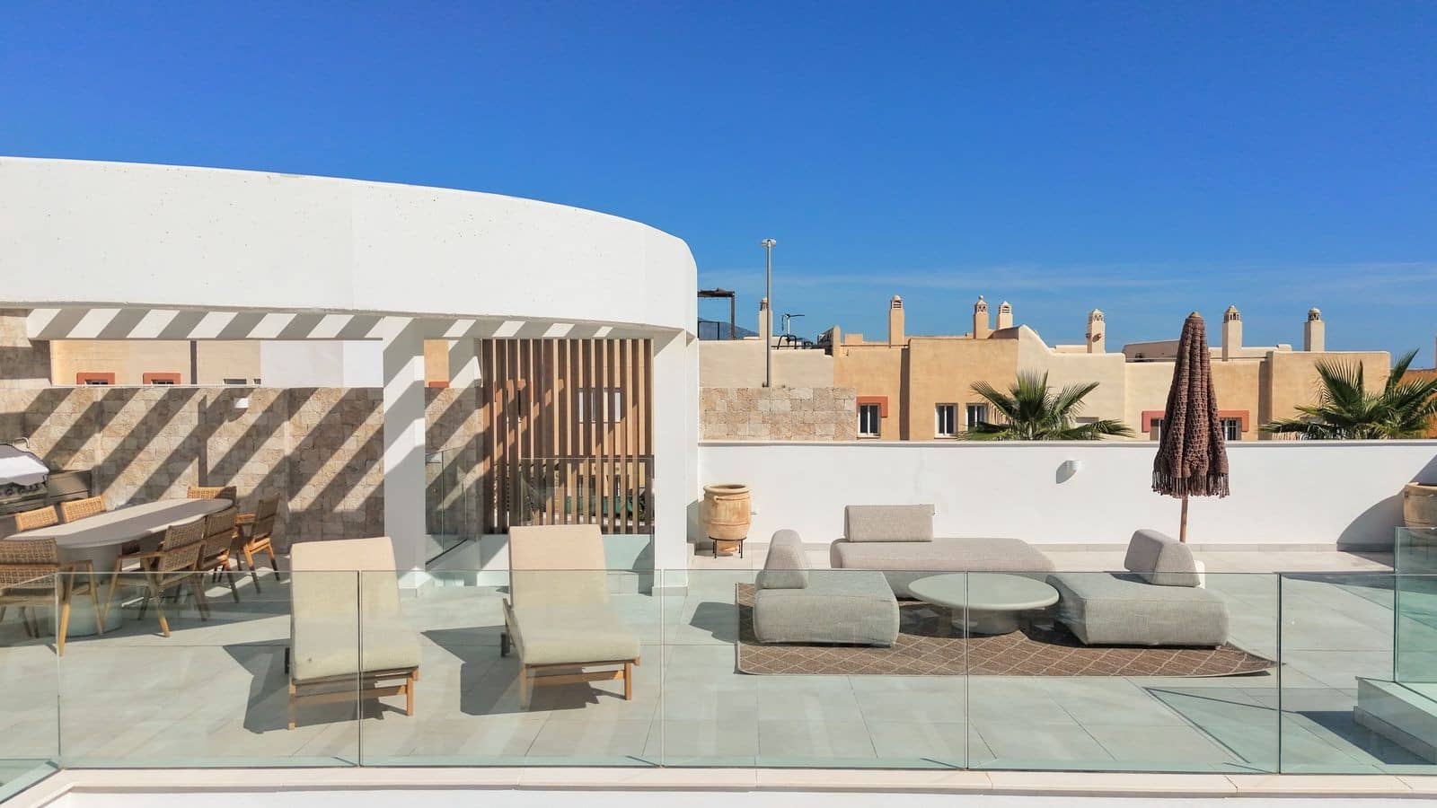 3 sypialnia Penthouse na sprzedaż w La Cala de Mijas z basenem garażem - 1 675 000 € (Ref: 10184360)