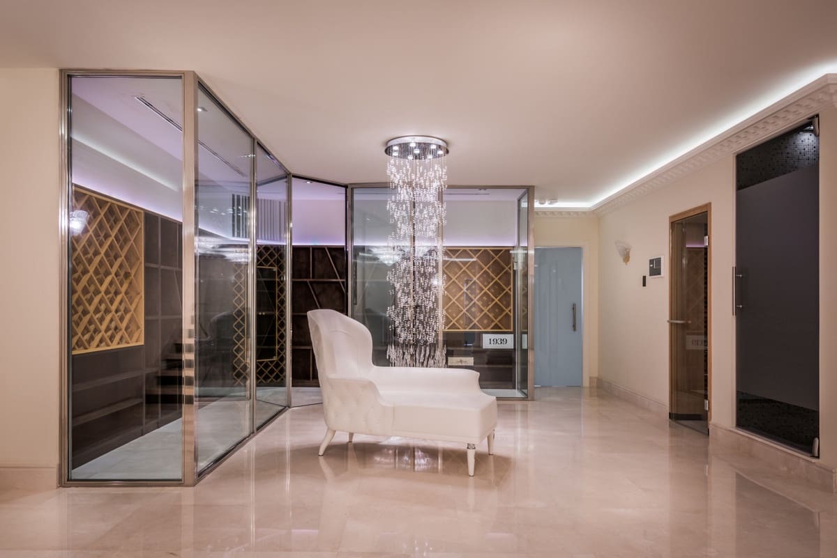 8 sovrum Villa till salu i Marbella med pool garage - 9 500 000 € (Ref: 6538496)