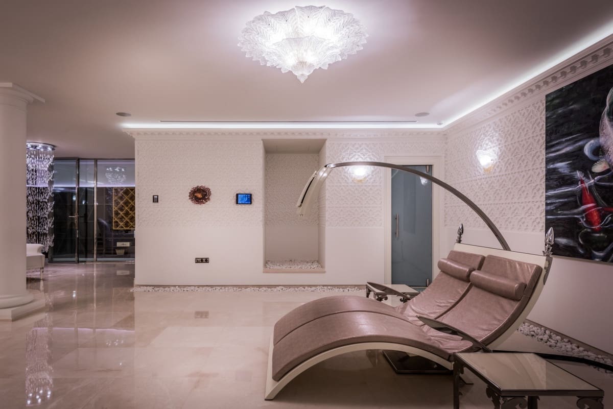 8 sovrum Villa till salu i Marbella med pool garage - 9 500 000 € (Ref: 6538496)