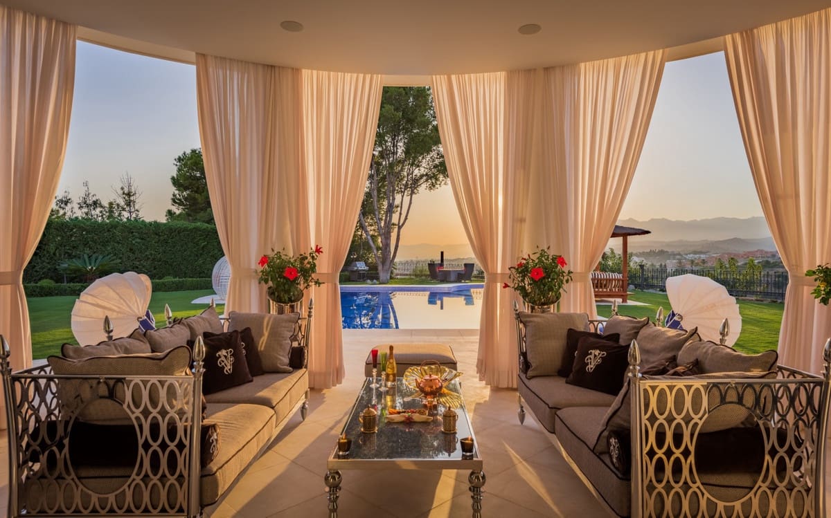 8 sovrum Villa till salu i Marbella med pool garage - 9 500 000 € (Ref: 6538496)