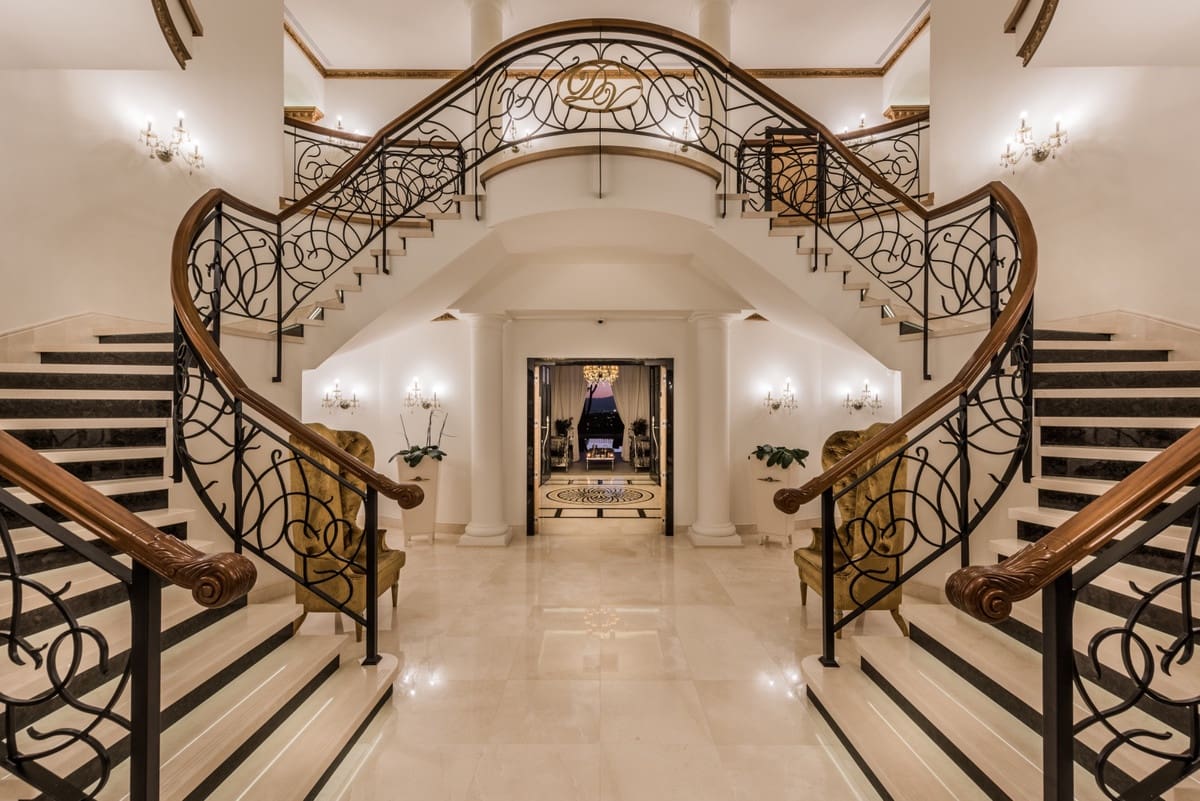 8 sovrum Villa till salu i Marbella med pool garage - 9 500 000 € (Ref: 6538496)