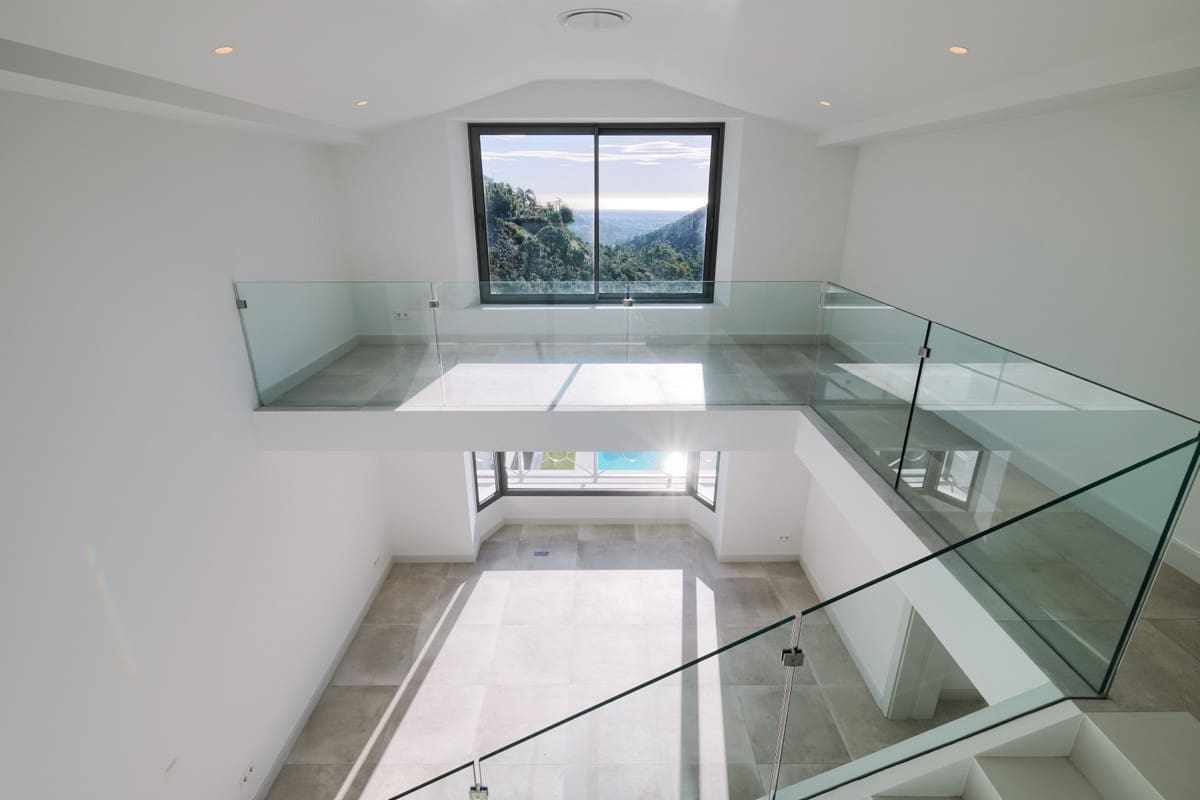 5 soverom Villa til salgs i El Madronal med svømmebasseng garasje - € 7 850 000 (Ref: 7456132)