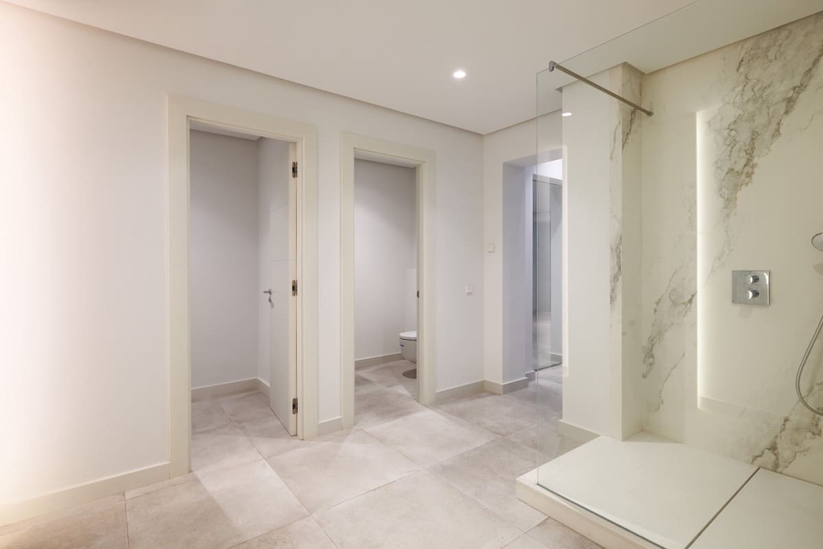 5 soverom Villa til salgs i El Madronal med svømmebasseng garasje - € 7 850 000 (Ref: 7456132)