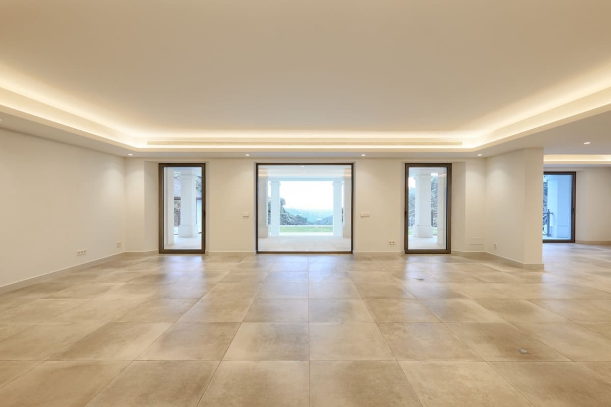 5 soverom Villa til salgs i El Madronal med svømmebasseng garasje - € 7 850 000 (Ref: 7456132)