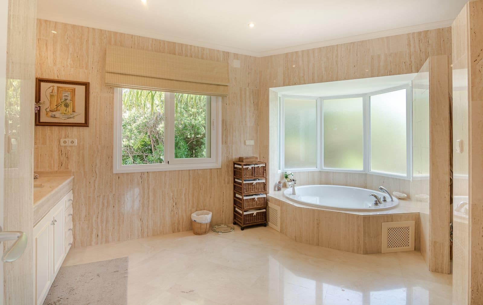 6 soveværelse Villa til salg i El Paraiso med swimmingpool garage - € 2.690.000 (Ref: 7456145)