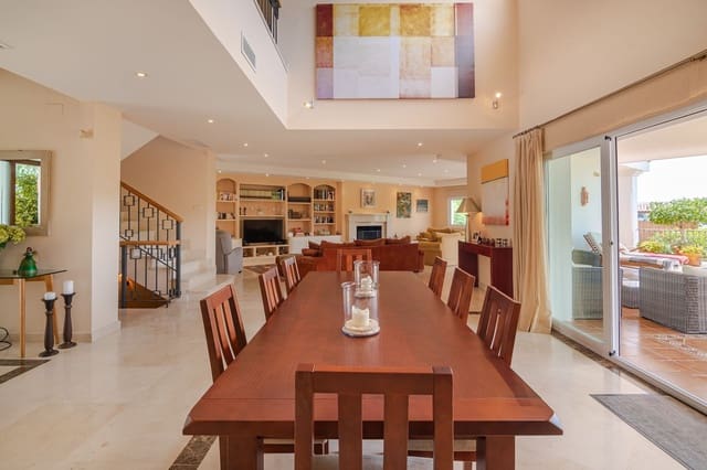 6 soveværelse Villa til salg i El Paraiso, Estepona med swimmingpool garage - € 2.690.000 (Ref: 7456145)