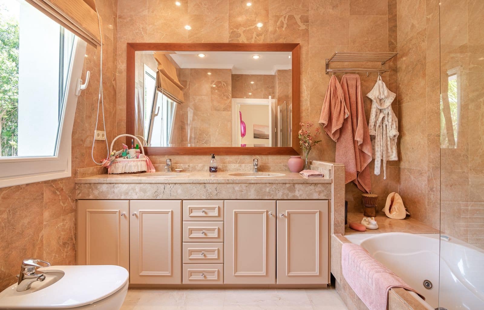 6 soveværelse Villa til salg i El Paraiso med swimmingpool garage - € 2.690.000 (Ref: 7456145)