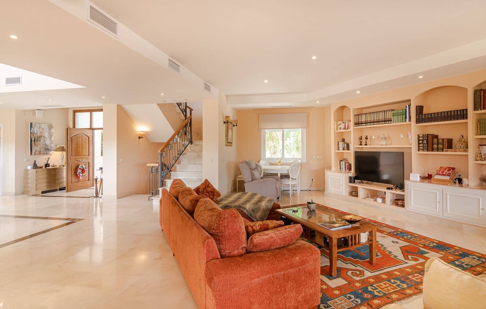 6 soveværelse Villa til salg i El Paraiso med swimmingpool garage - € 2.690.000 (Ref: 7456145)