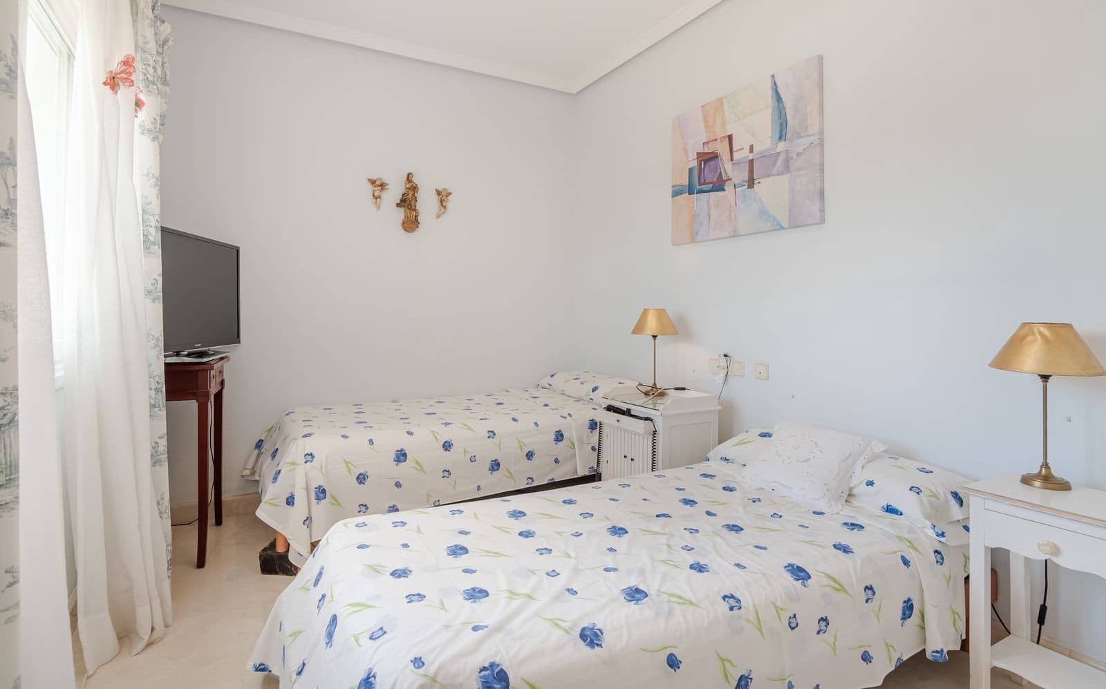 6 bedroom Villa for sale in El Paraiso with pool garage - € 2,690,000 (Ref: 7456145)