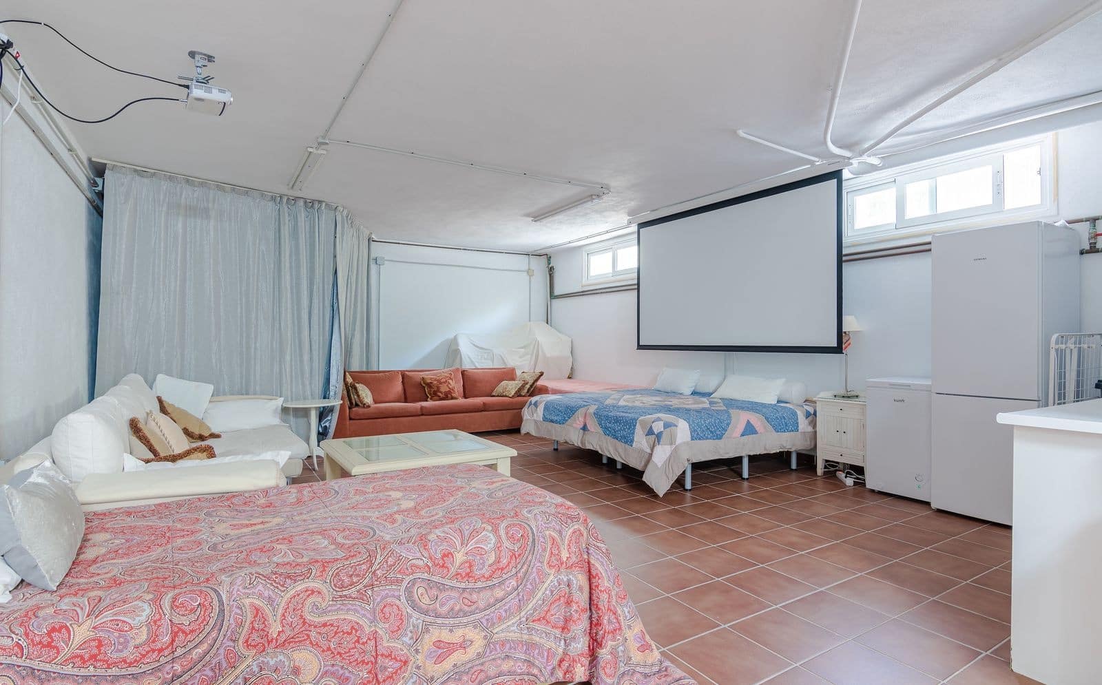 6 bedroom Villa for sale in El Paraiso with pool garage - € 2,690,000 (Ref: 7456145)