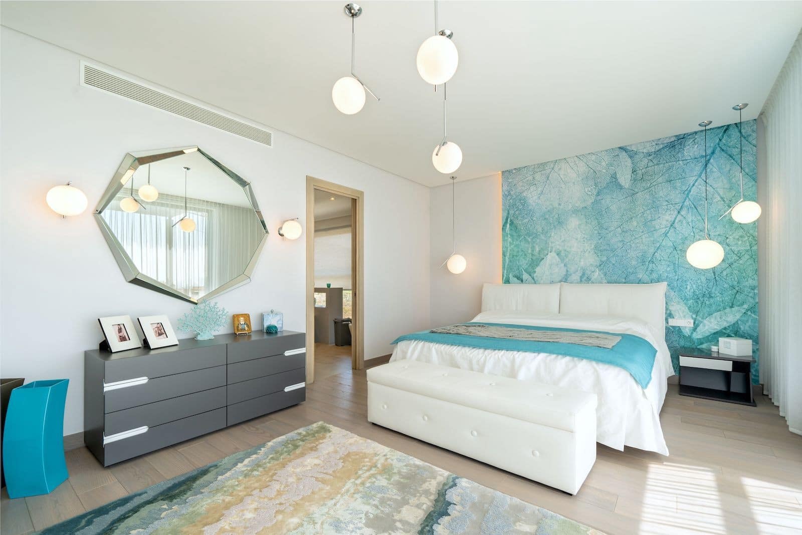 6 bedroom Villa for sale in Benahavis with pool garage - € 5,000,000 (Ref: 7456160)