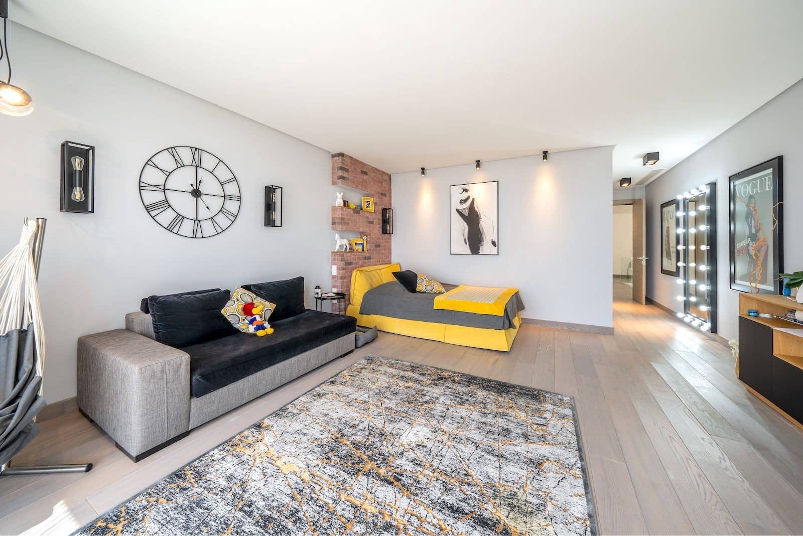 6 bedroom Villa for sale in Benahavis with pool garage - € 5,000,000 (Ref: 7456160)