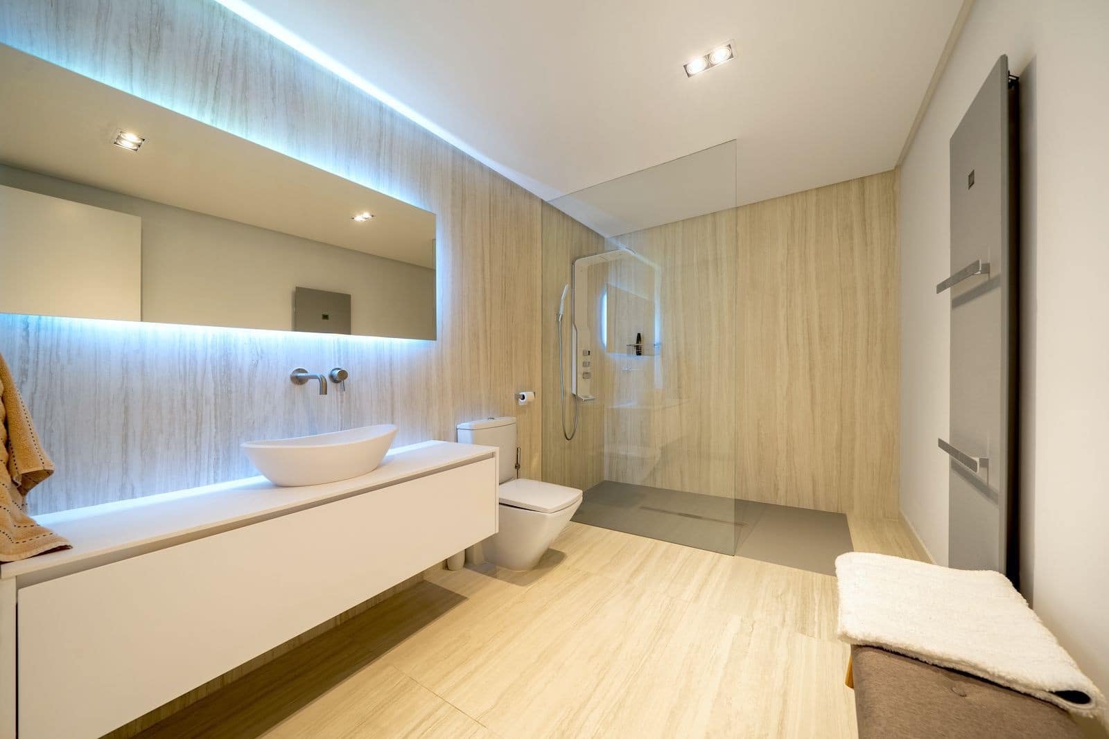 6 bedroom Villa for sale in Benahavis with pool garage - € 5,000,000 (Ref: 7456160)