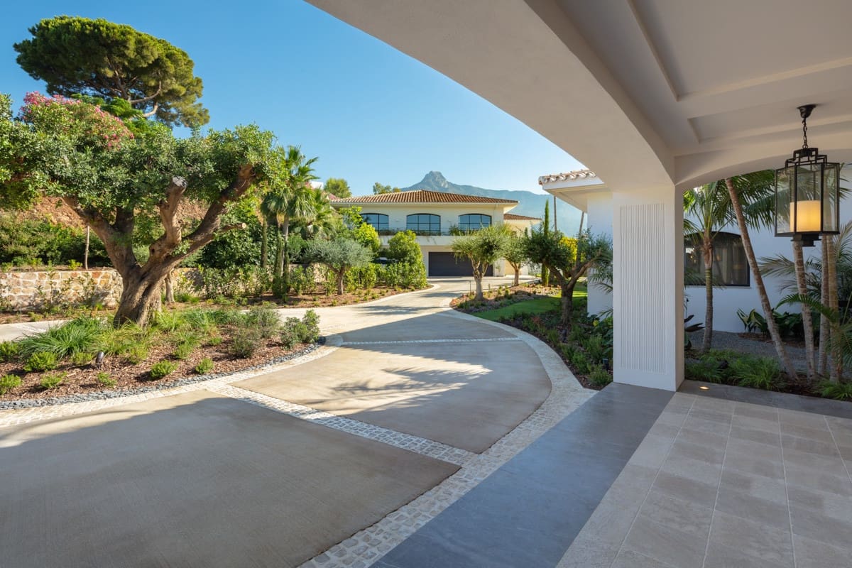 Chalet de 16 habitaciones en Marbella en venta con piscina garaje - 35.000.000 € (Ref: 7456185)