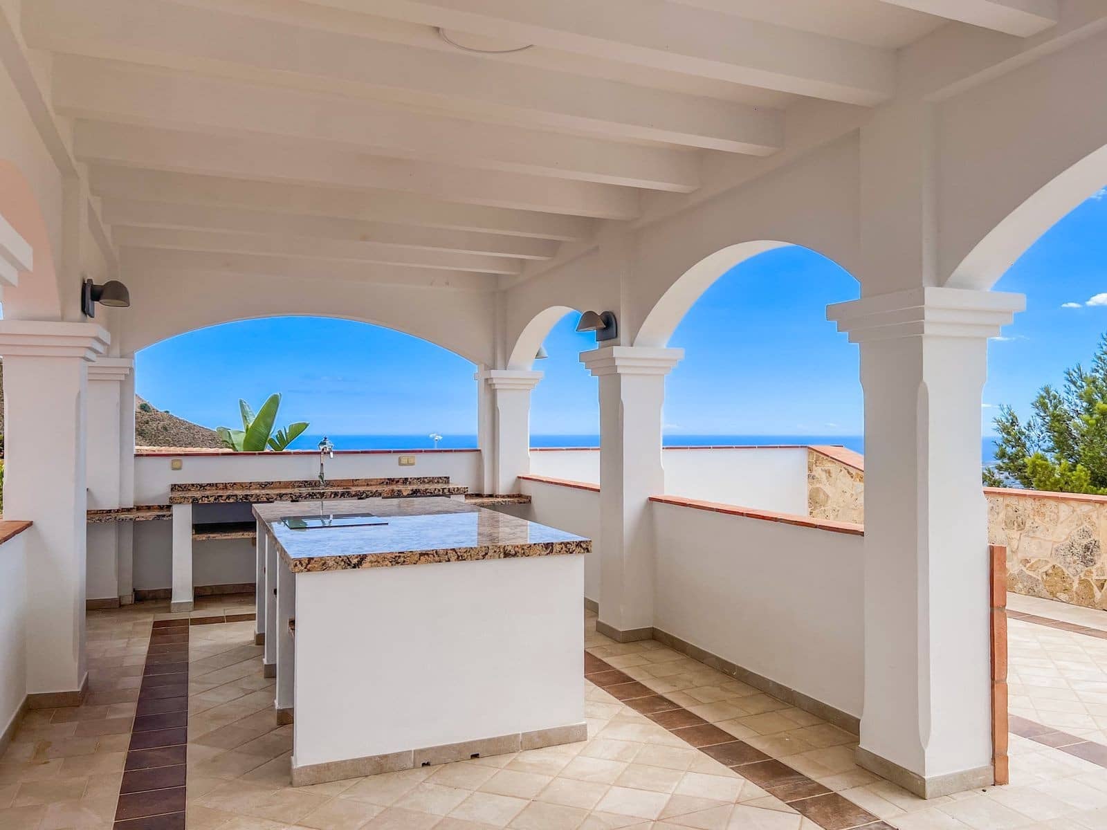 4 bedroom Villa for sale in Mijas with pool garage - € 2,495,000 (Ref: 7456222)