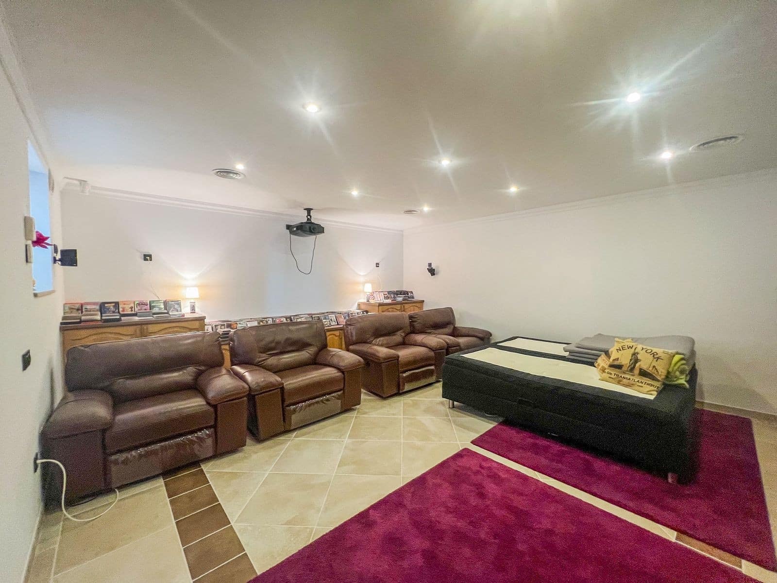 4 bedroom Villa for sale in Mijas with pool garage - € 2,495,000 (Ref: 7456222)