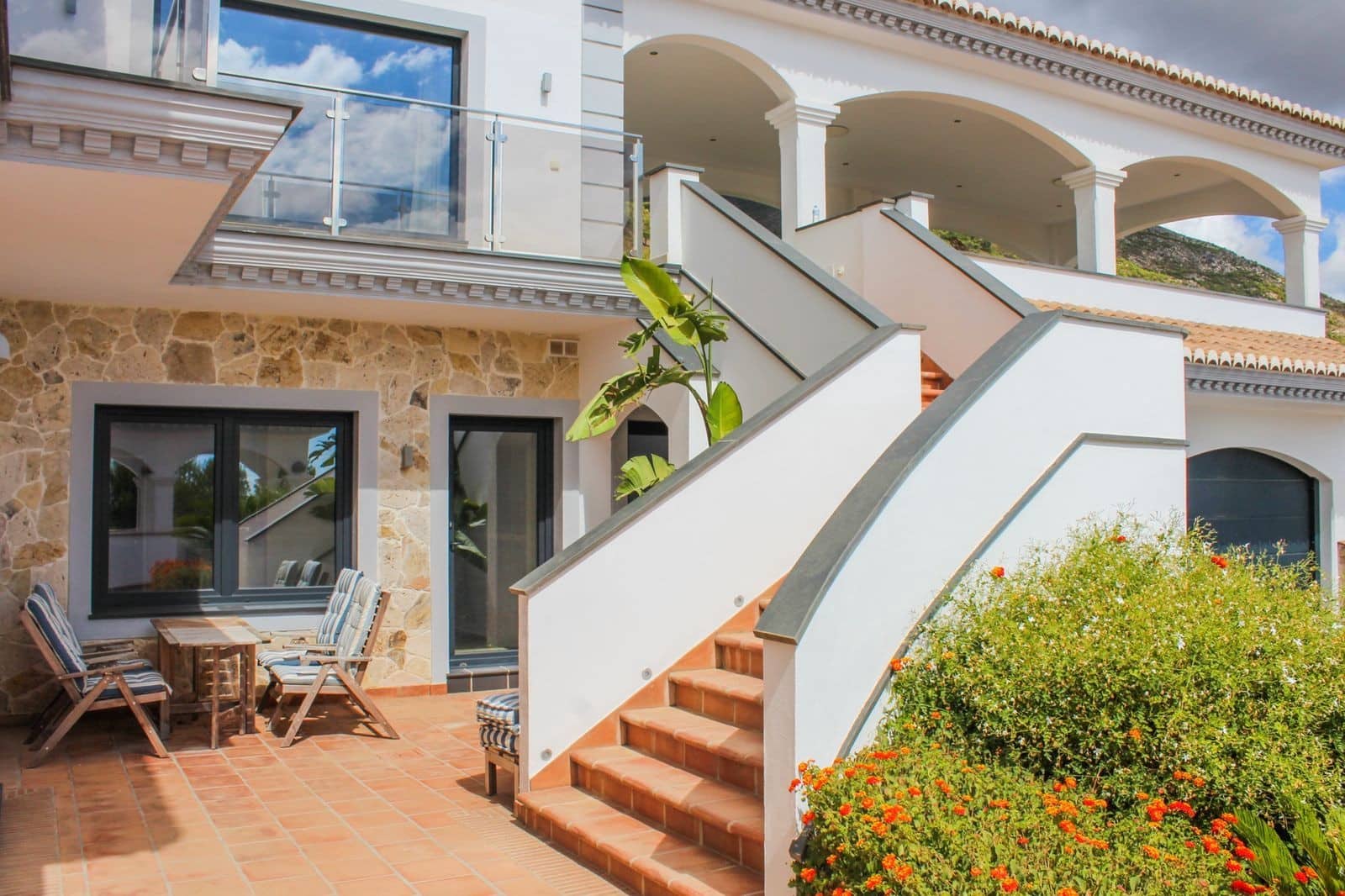 4 bedroom Villa for sale in Mijas with pool garage - € 2,495,000 (Ref: 7456222)