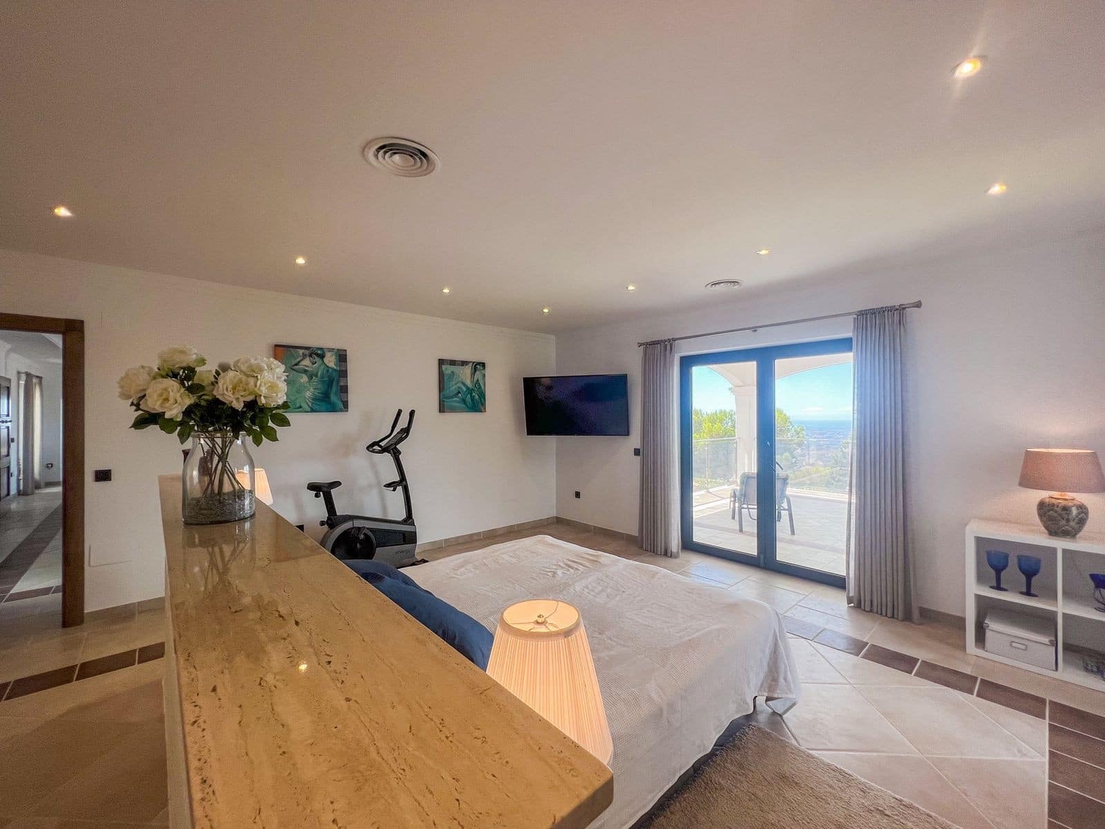 4 bedroom Villa for sale in Mijas with pool garage - € 2,495,000 (Ref: 7456222)