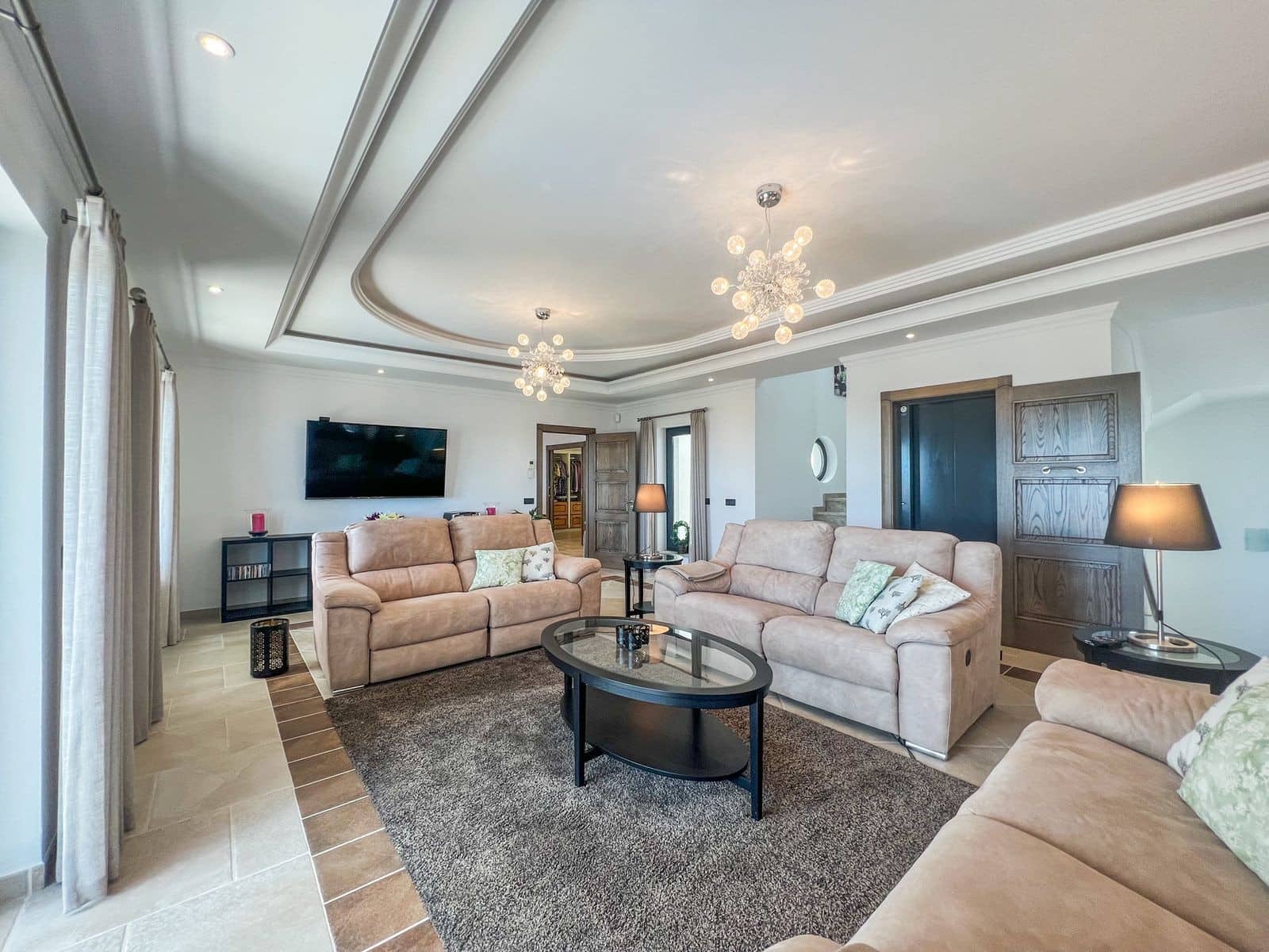 4 bedroom Villa for sale in Mijas with pool garage - € 2,495,000 (Ref: 7456222)