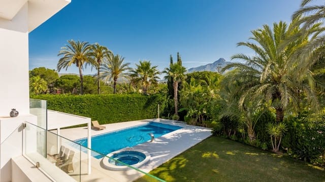 7 sovrum Villa till salu i Marbella med pool garage - 3 250 000 € (Ref: 7456290)