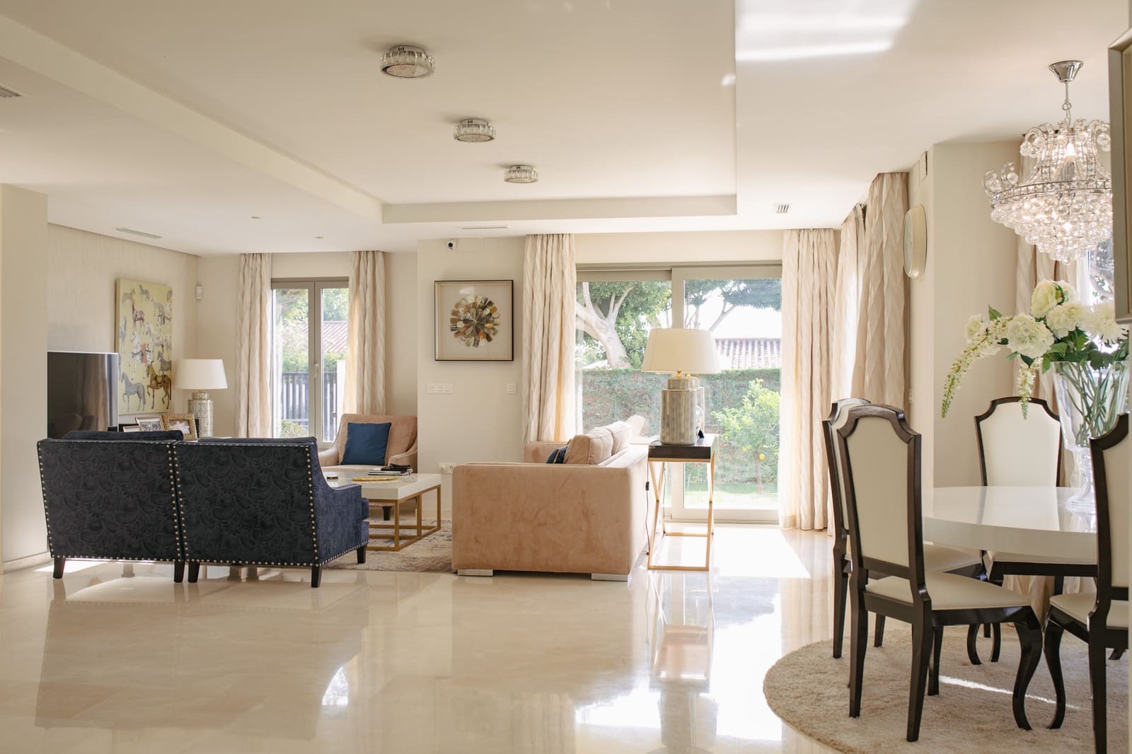 5 bedroom Villa for sale in Marbella with pool garage - € 3,950,000 (Ref: 7456355)