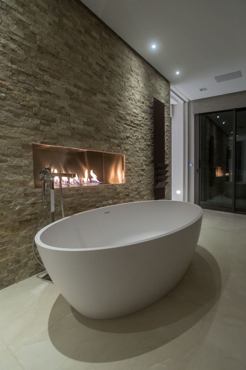 6 bedroom Villa for sale in Marbella with pool garage - € 6,450,000 (Ref: 7456356)