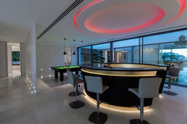 6 soverom Villa til salgs i Marbella med svømmebasseng garasje - € 6 450 000 (Ref: 7456356)