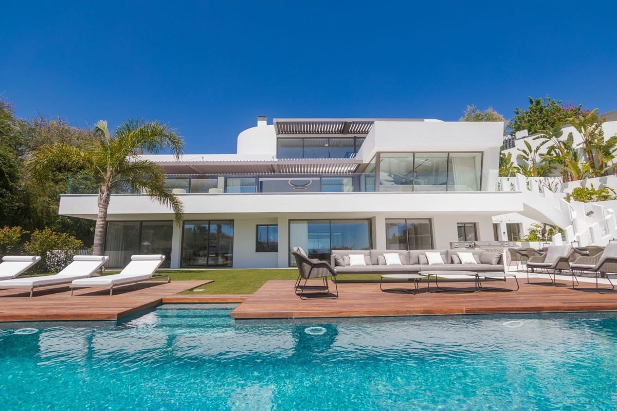 6 makuuhuone Huvila myytävänä paikassa Marbella mukana uima-altaan 
autotalli - 6 450 000 € (Ref: 7456356)