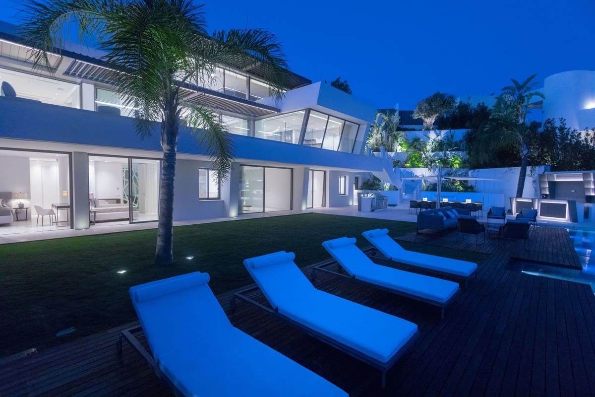 6 makuuhuone Huvila myytävänä paikassa Marbella mukana uima-altaan 
autotalli - 6 450 000 € (Ref: 7456356)