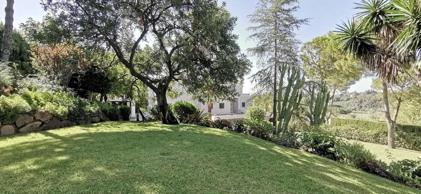 5 sovrum Villa till salu i Estepona med pool garage - 2 100 000 € (Ref: 7514261)