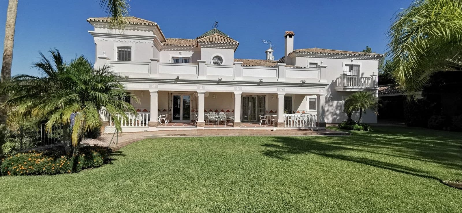 5 sovrum Villa till salu i Estepona med pool garage - 2 100 000 € (Ref: 7514261)