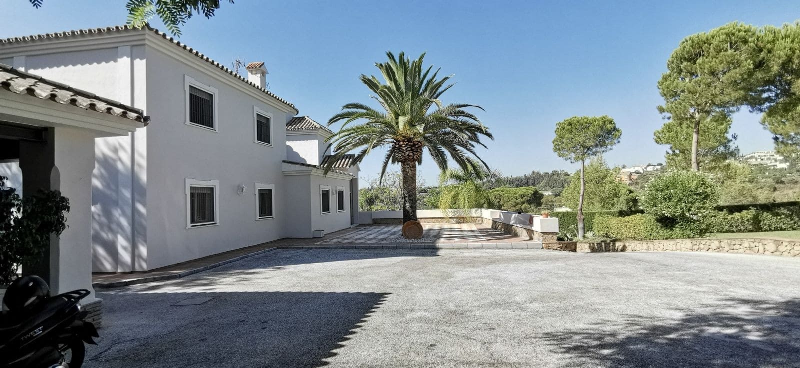 5 sovrum Villa till salu i Estepona med pool garage - 2 100 000 € (Ref: 7514261)