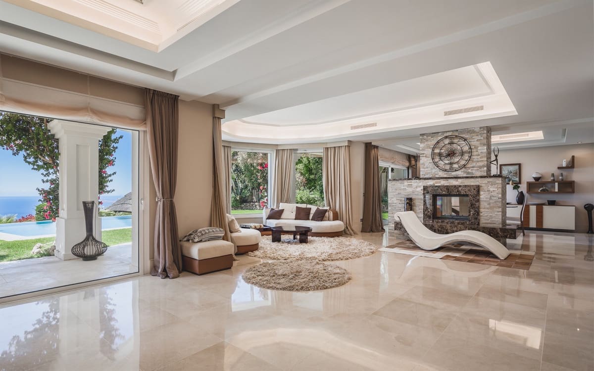 5 bedroom Villa for sale in Marbella with pool garage - € 2,950,000 (Ref: 7565708)