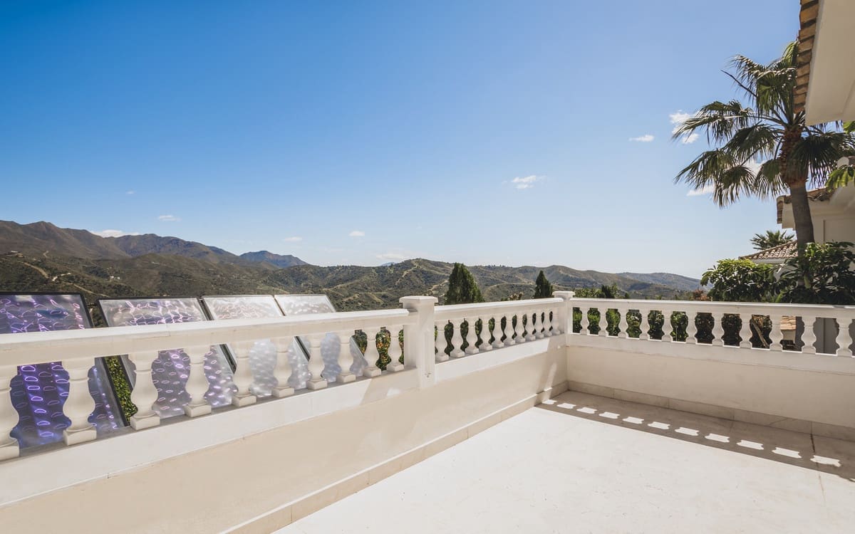5 sovrum Villa till salu i Marbella med pool garage - 2 950 000 € (Ref: 7565708)