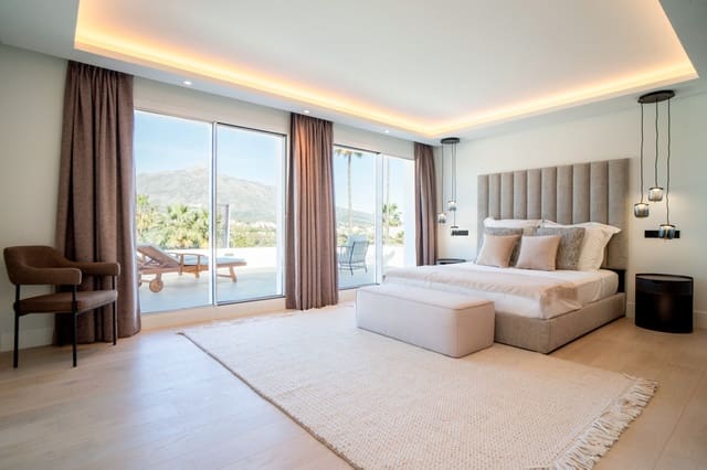 5 slaapkamer Villa te koop in Nueva Andalucia, Marbella met zwembad - € 2.575.000 (Ref: 7573353)