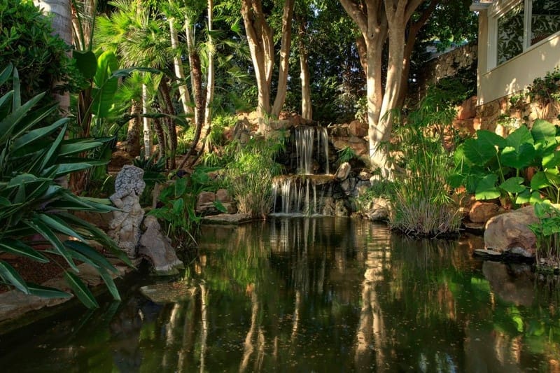 10 bedroom Villa for sale in Marbella with pool garage - € 10,000,000 (Ref: 7592934)