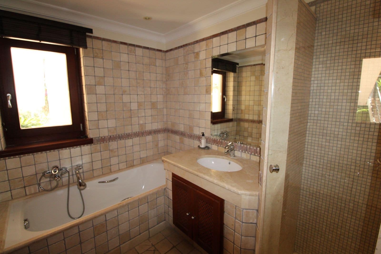 6 soveværelse Villa til salg i Sotogrande med swimmingpool garage - € 2.995.000 (Ref: 7619518)