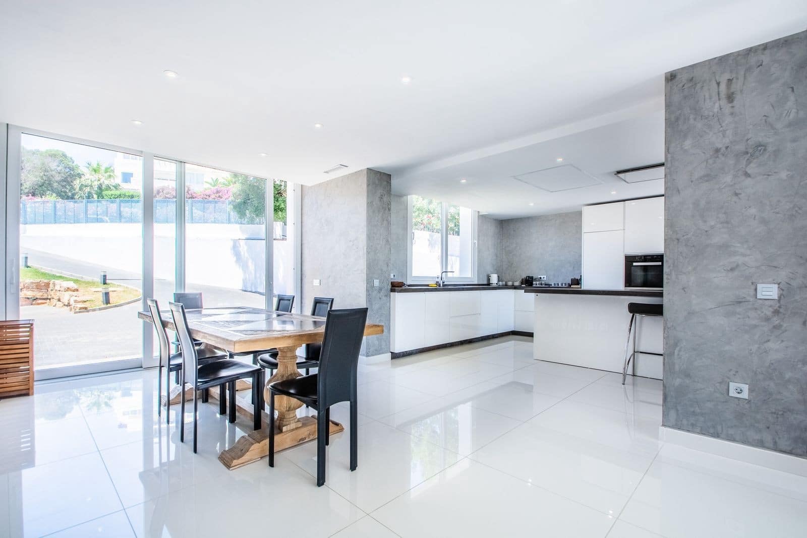 7 bedroom Villa for sale in Marbella with pool garage - € 2,950,000 (Ref: 7624967)