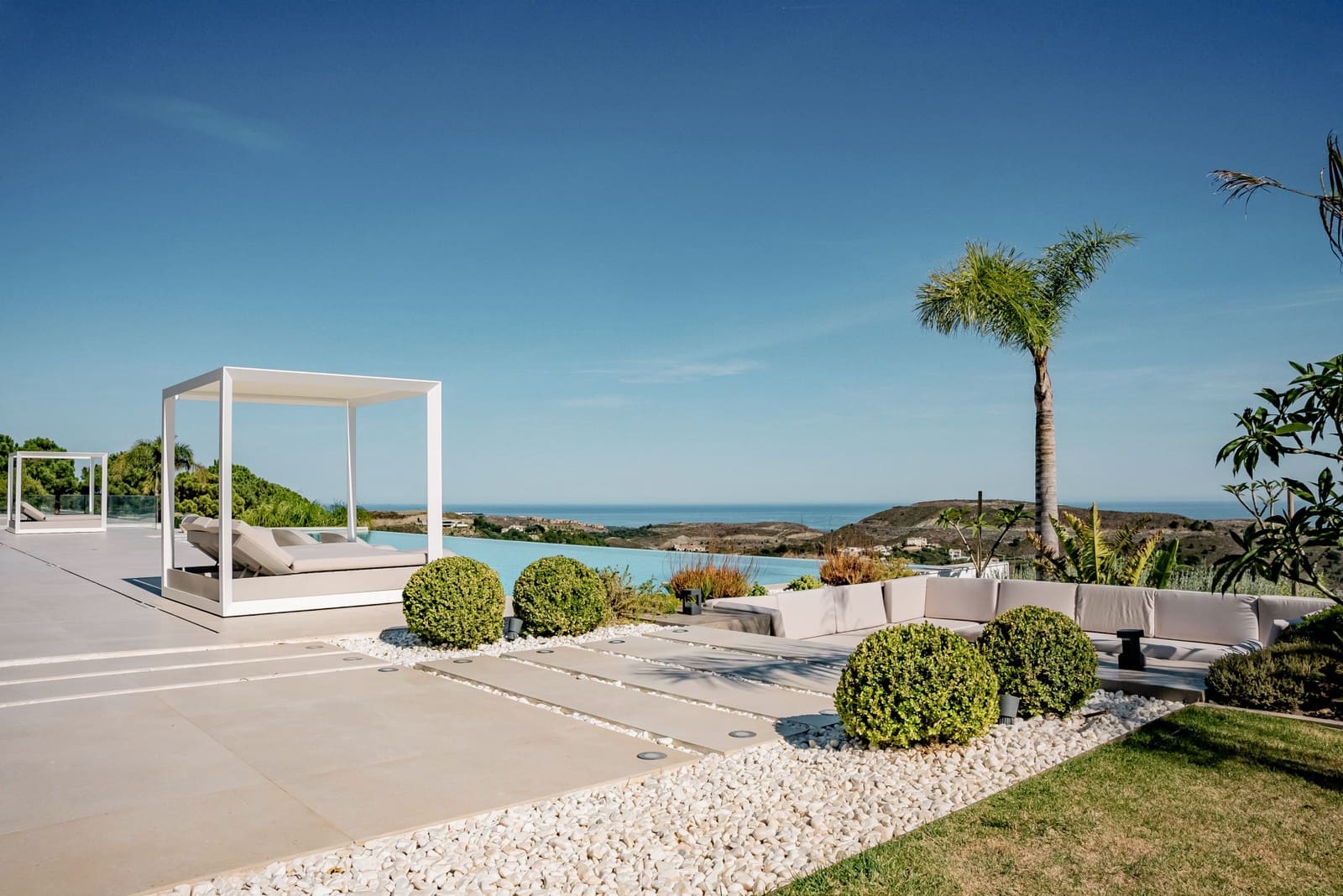 7 bedroom Villa for sale in Benahavis with pool garage - € 11,995,000 (Ref: 7645501)