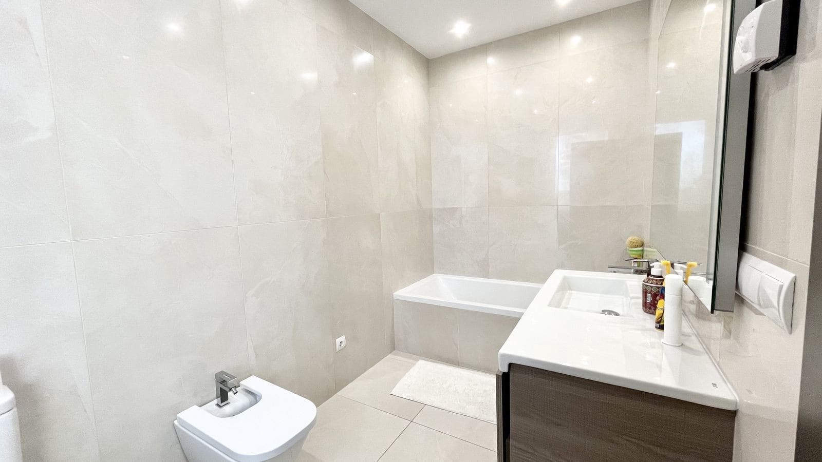 5 bedroom Villa for sale in Sotogrande with pool garage - € 2,195,000 (Ref: 7666897)