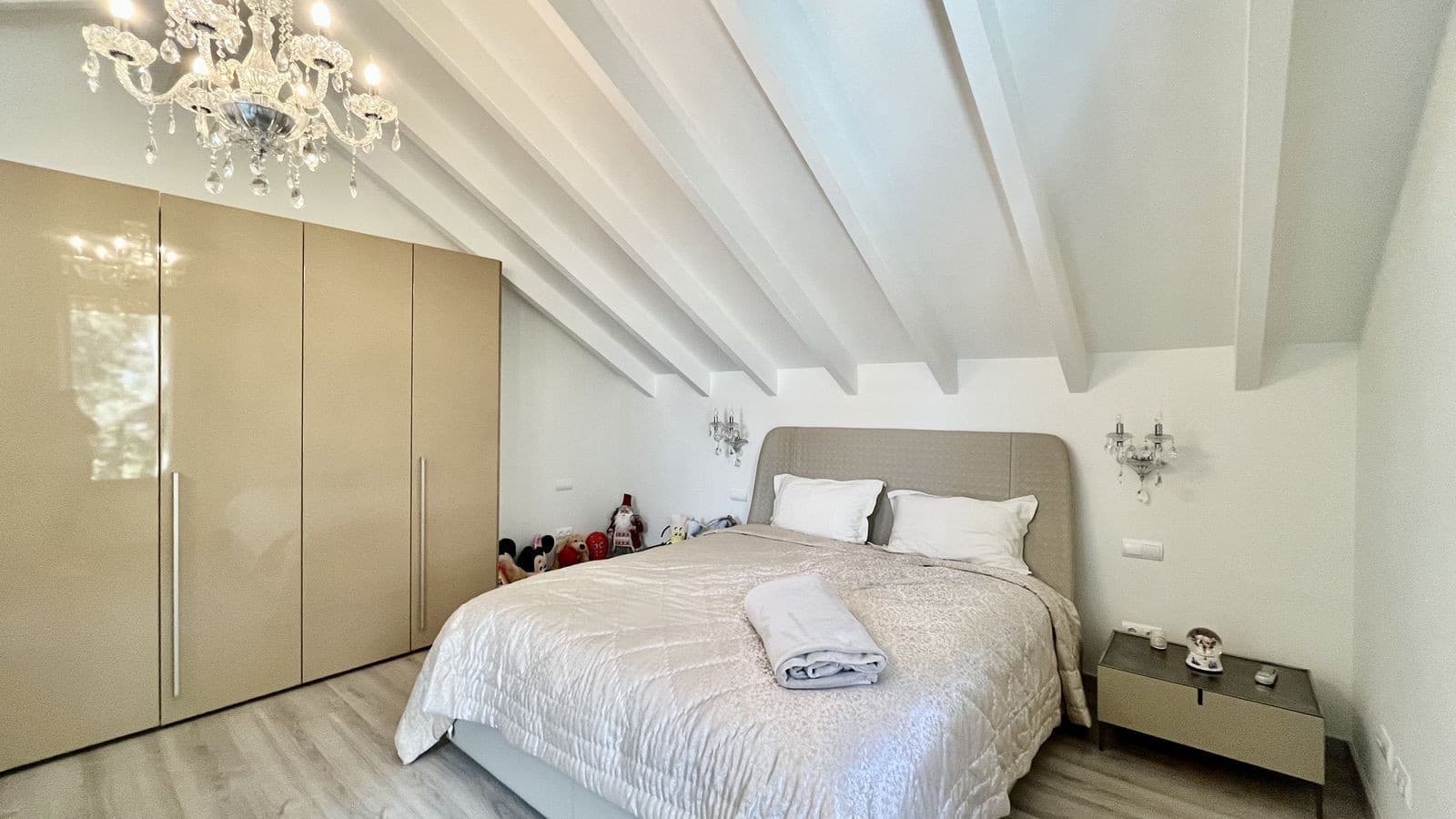 5 bedroom Villa for sale in Sotogrande with pool garage - € 2,195,000 (Ref: 7666897)