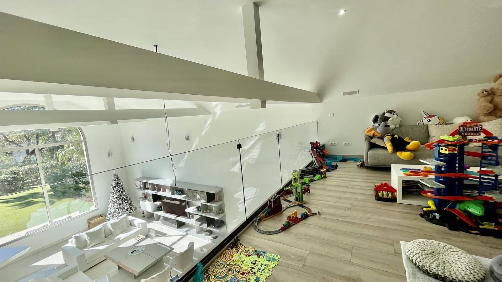 5 bedroom Villa for sale in Sotogrande with pool garage - € 2,195,000 (Ref: 7666897)