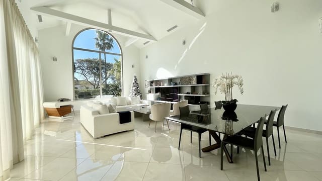 5 sypialnia Willa na sprzedaż w Sotogrande, San Roque z basenem garażem - 2 195 000 € (Ref: 7666897)