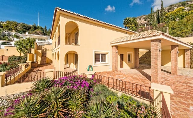 4 bedroom Villa for sale in Benalmádena with pool garage - € 2,200,000 (Ref: 7681351)